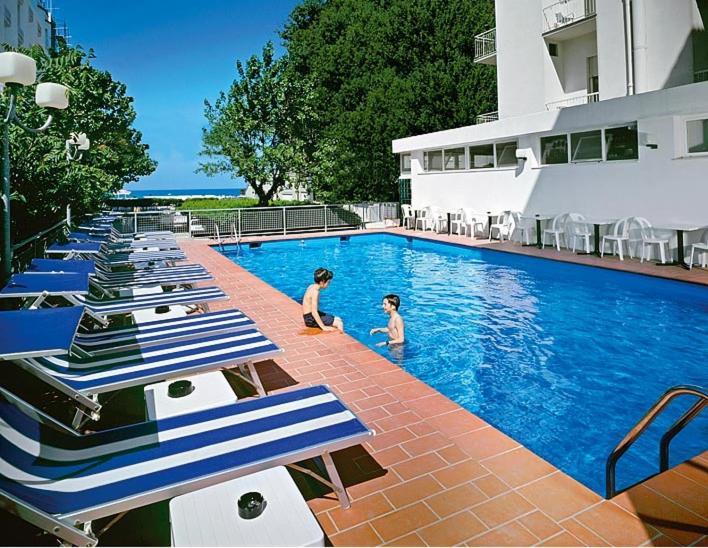 Hotel London Cattolica Exterior foto