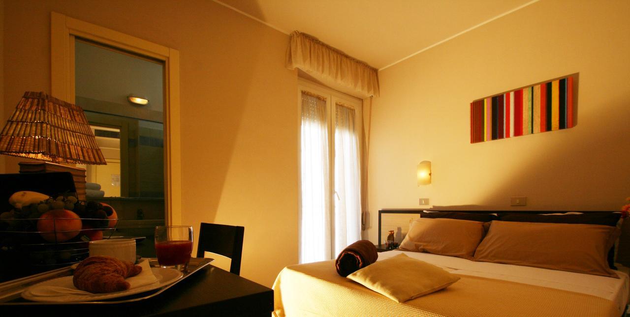 Hotel London Cattolica Exterior foto